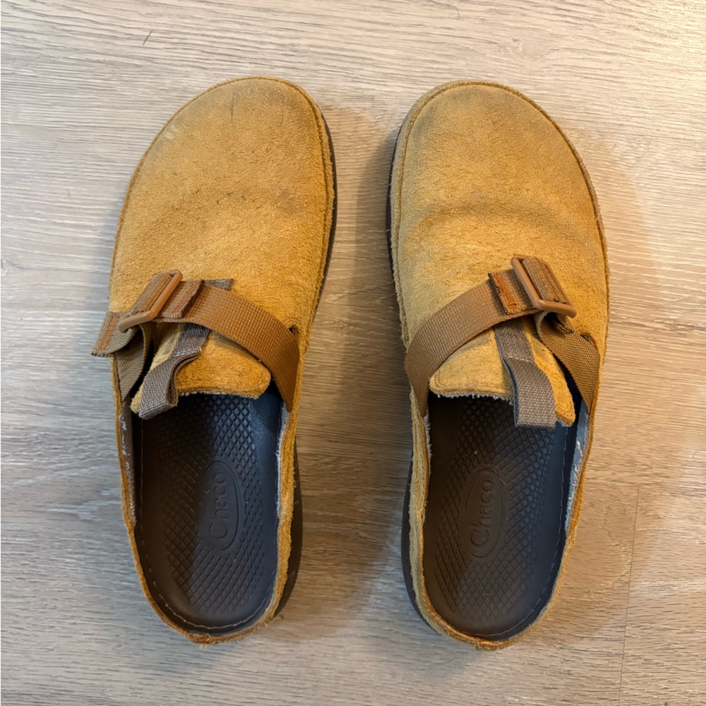 Chaco Paonia Camel suede clog men’s size 11